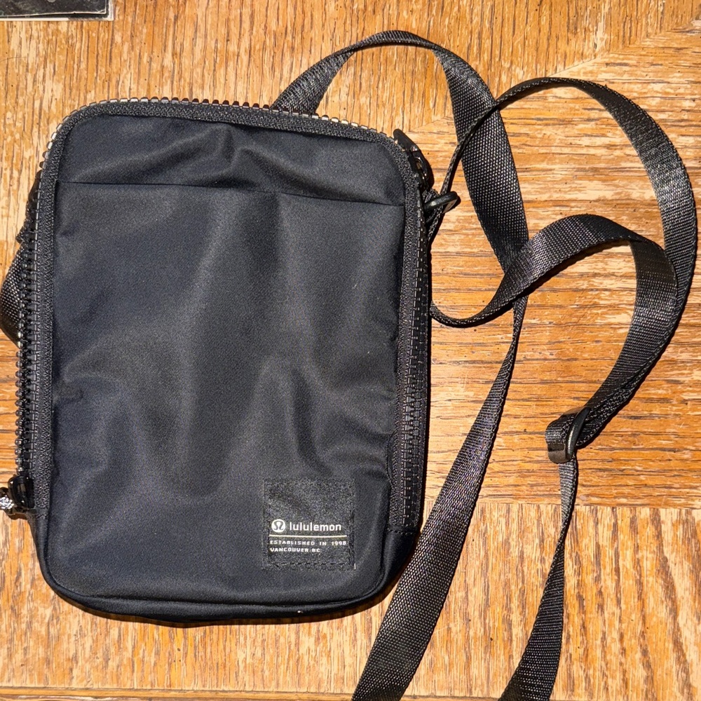 lululemon athletica Black Belt Bag